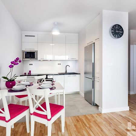 Millennium La Tour Apartment Warsaw Exterior photo